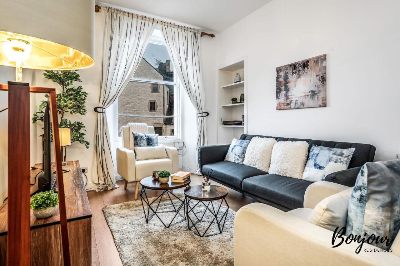 Cosy Grassmarket 2Br-1Ba - Newly Decorated! By Bonjour Residences Edinburgh Eksteriør bilde