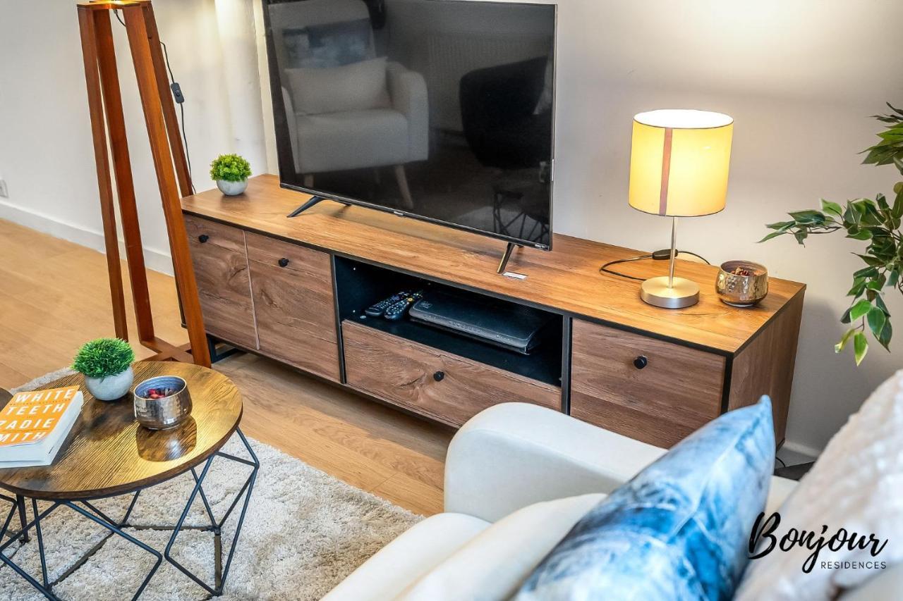 Cosy Grassmarket 2Br-1Ba - Newly Decorated! By Bonjour Residences Edinburgh Eksteriør bilde