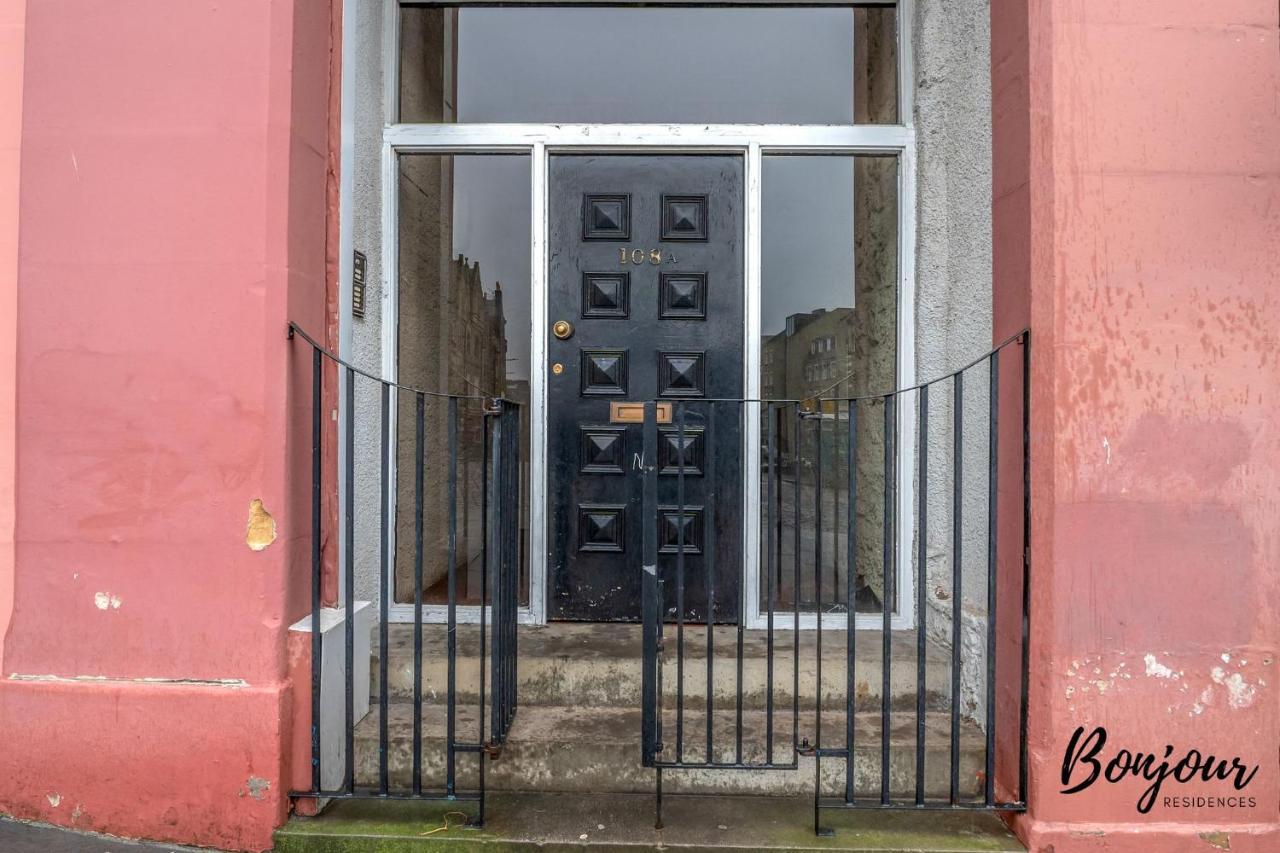 Cosy Grassmarket 2Br-1Ba - Newly Decorated! By Bonjour Residences Edinburgh Eksteriør bilde