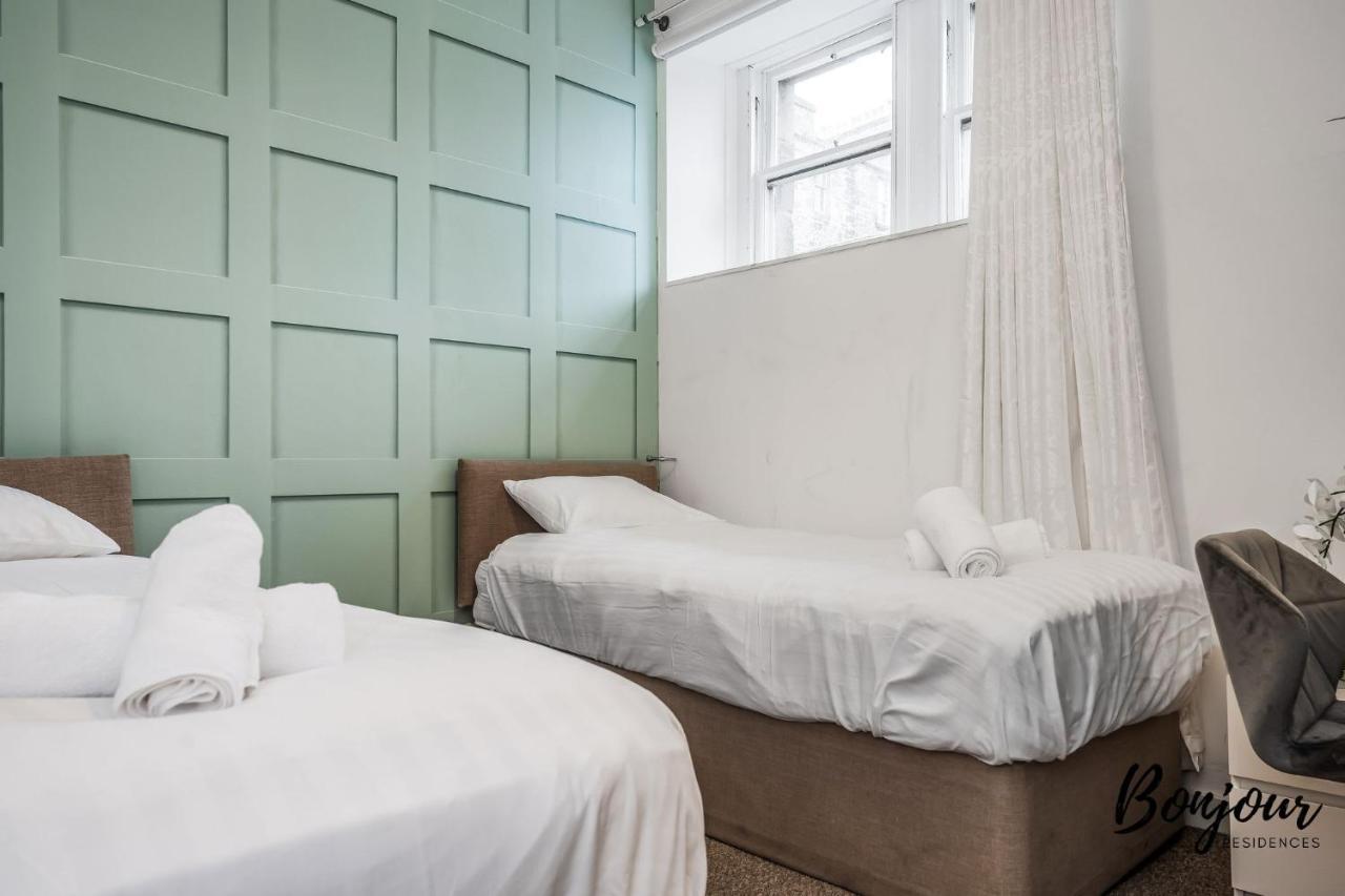 Cosy Grassmarket 2Br-1Ba - Newly Decorated! By Bonjour Residences Edinburgh Eksteriør bilde