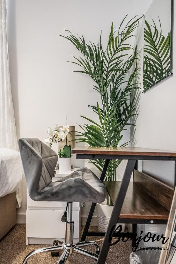 Cosy Grassmarket 2Br-1Ba - Newly Decorated! By Bonjour Residences Edinburgh Eksteriør bilde